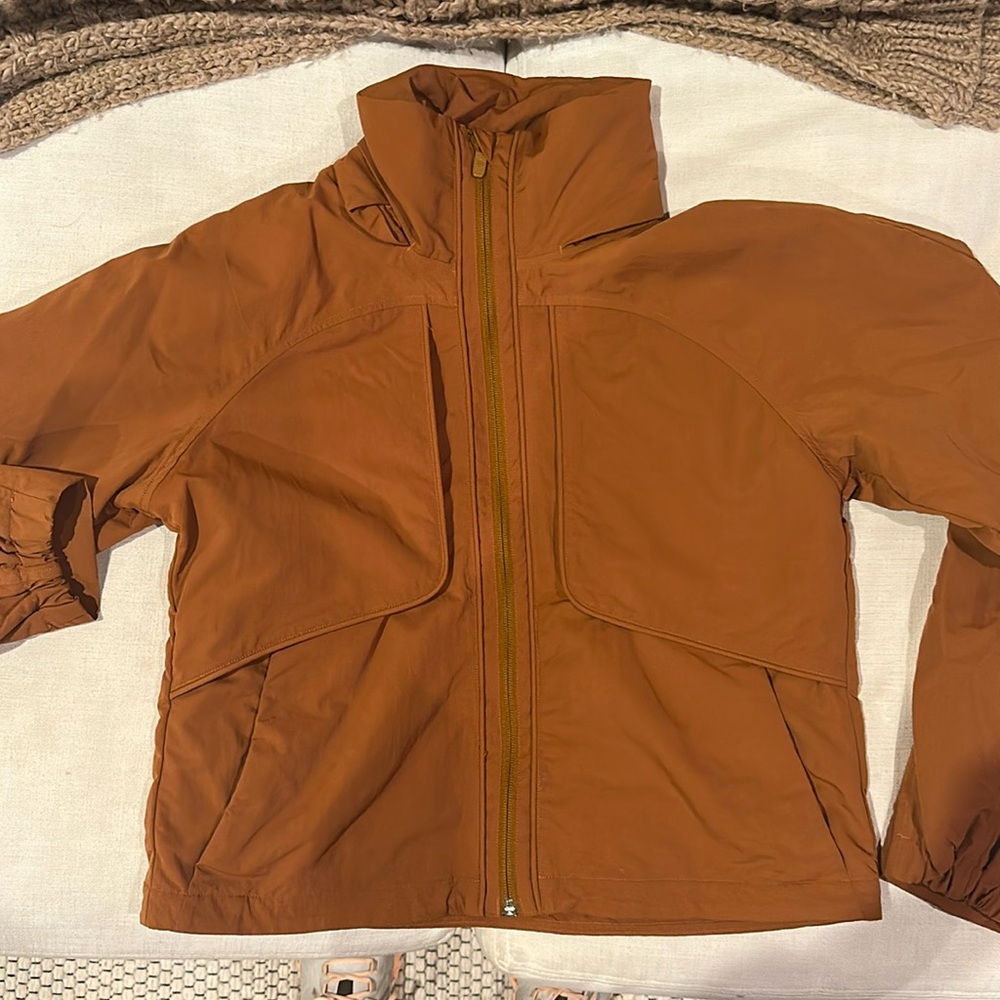 Lululemon Always effortless Jacket.